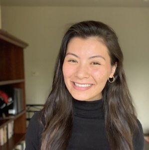 Meet your Posher, Mia